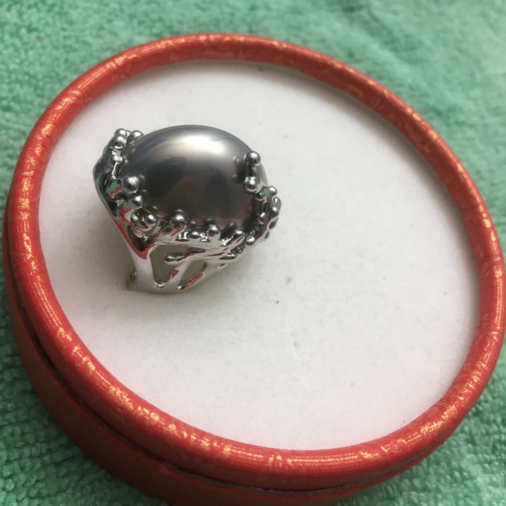 LaVintage Brass Rhodium Motif Ring Size 7